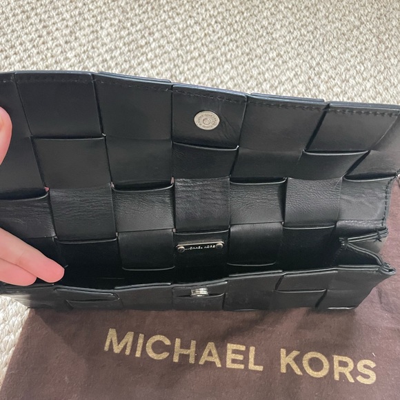 Michael Kors black clutch - Picture 3 of 5